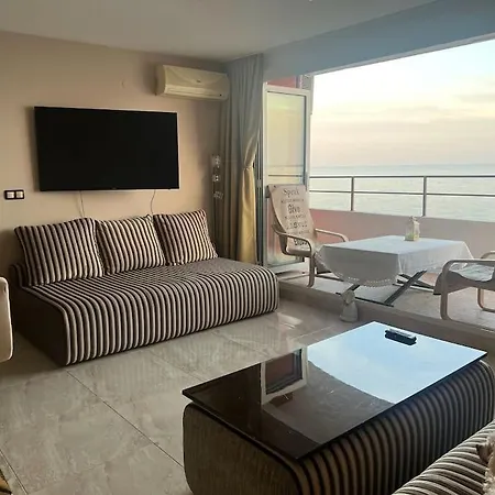 Sea Front Terrace 1 Bedroom Apt *