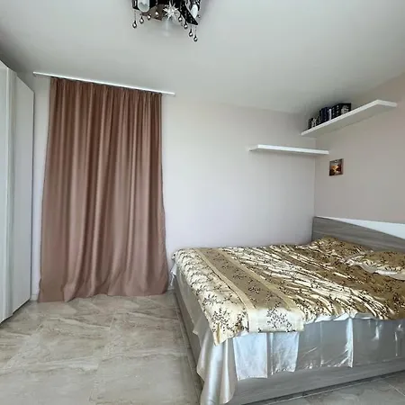 Apartment Sea Front Terrace 1 Bedroom Apt *