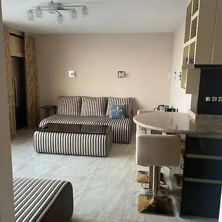 Sea Front Terrace 1 Bedroom Apt Apartman *